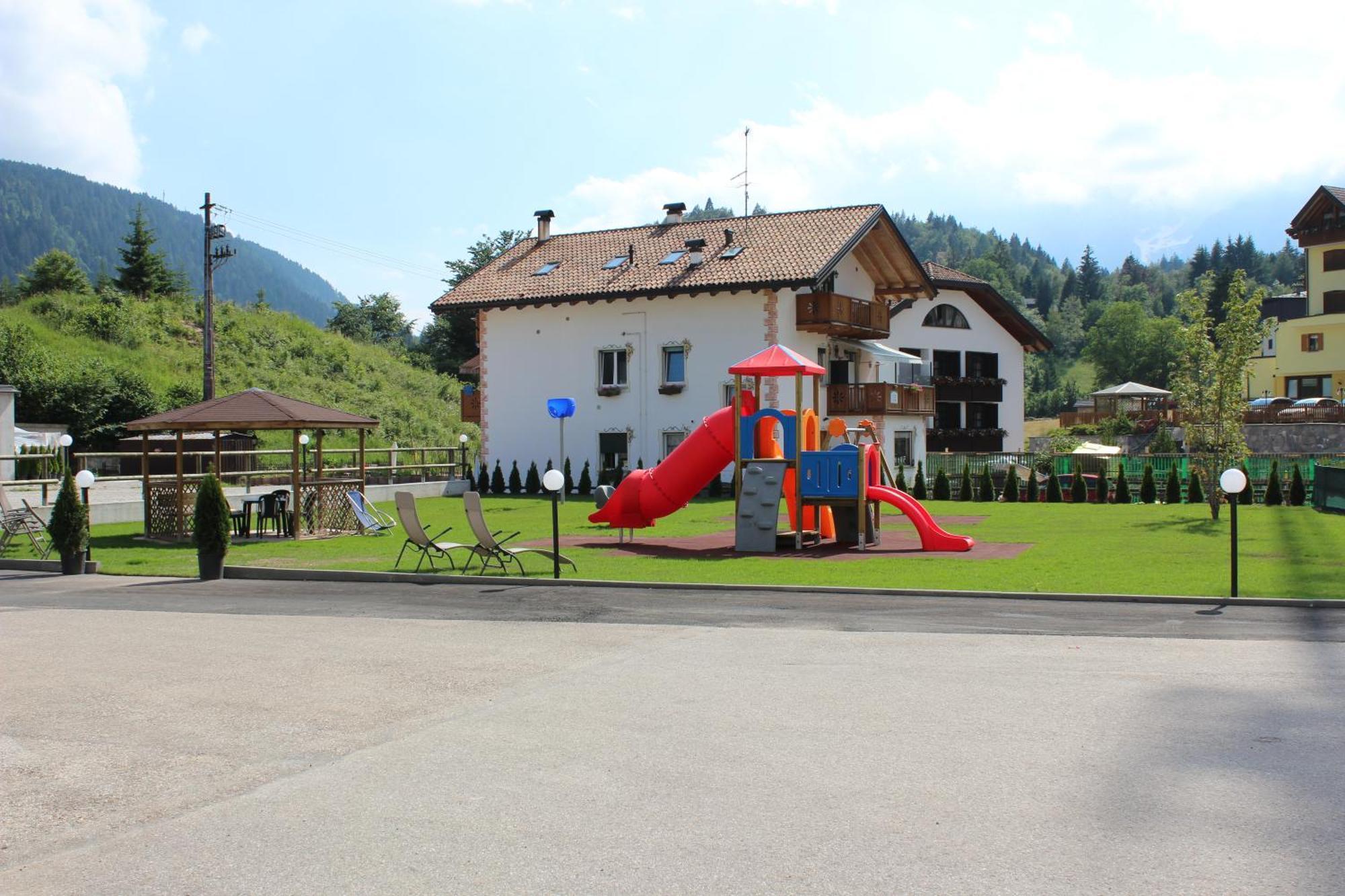Hotel Rosa Alpina Andalo Luaran gambar