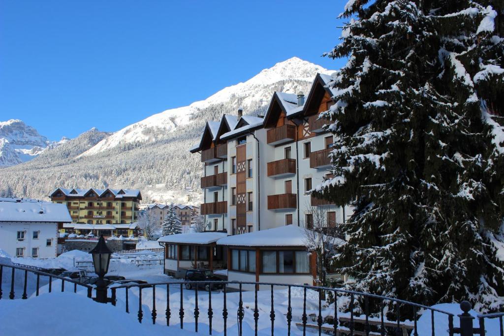 Hotel Rosa Alpina Andalo Luaran gambar